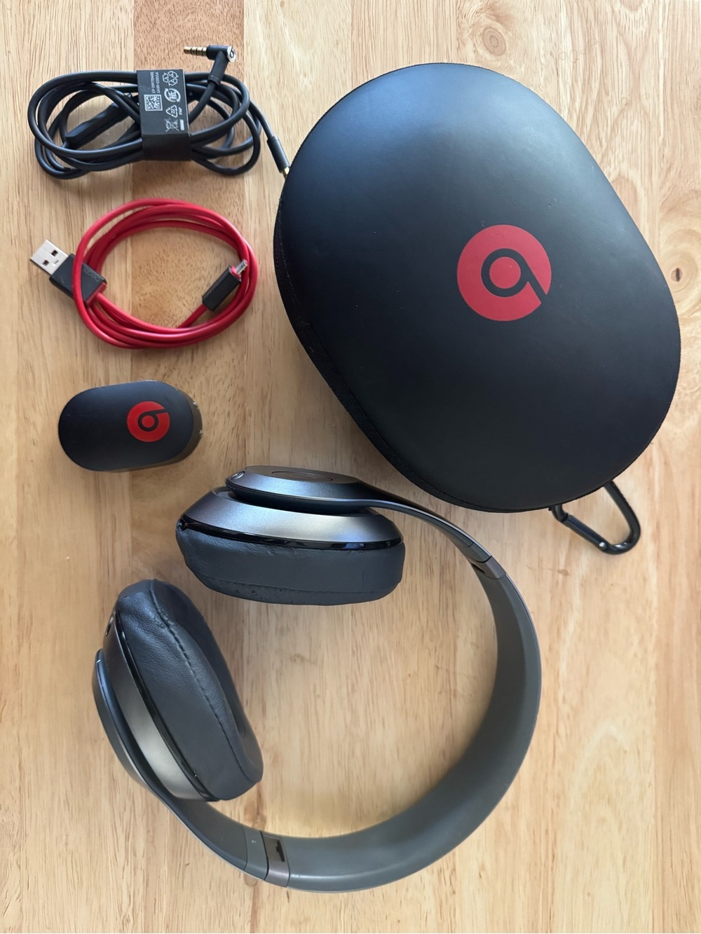 Beats Studio Wireless Headphones in Matte Gray - READ DESCRIPTION